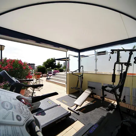 Lavish Apartment In Cattolica With Swimming Pool